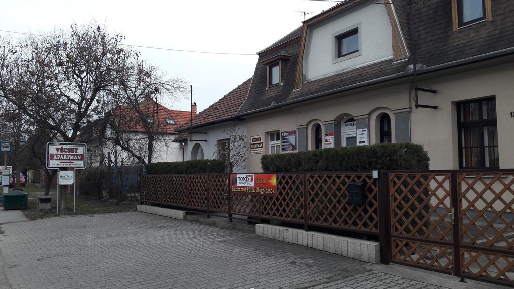 Appartamento Vécsey Apartman Eger Esterno foto