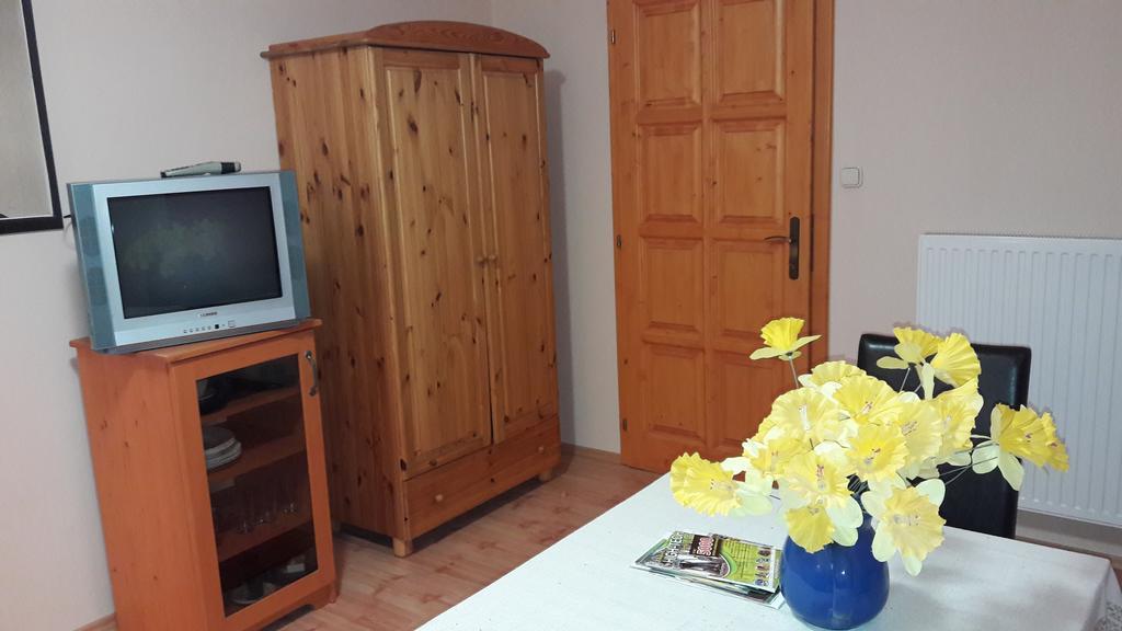 Appartamento Vécsey Apartman Eger Esterno foto